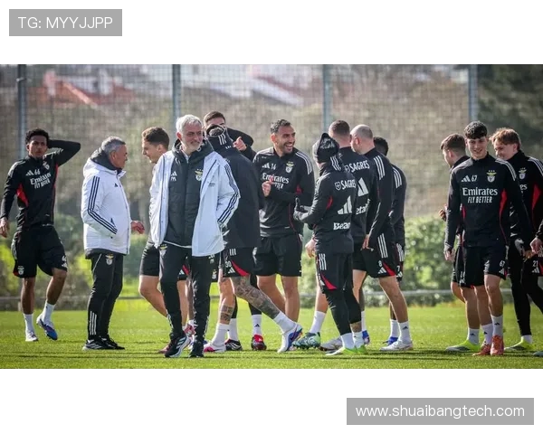 本菲卡中场奥瑟斯与后卫德蒂奇有望复出迎战皇马